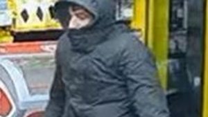 Police have released a CCTV image of a man they are wanting to identify. Pic: Metropolitan Police