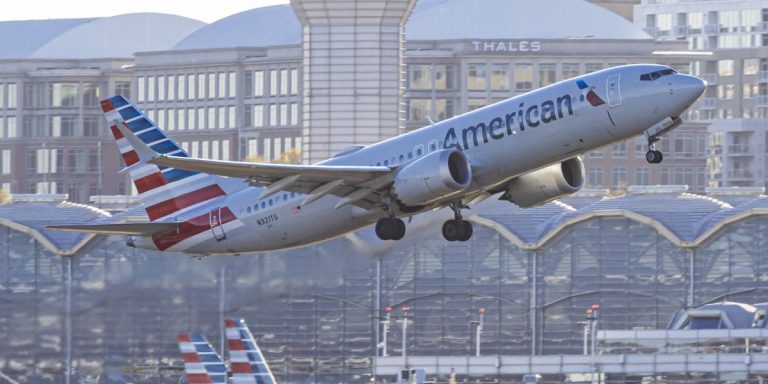 American Airlines flights GROUNDED after major ‘technical issue’