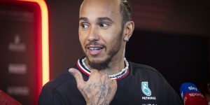 Lewis Hamilton makes decision after receiving ‘essential’ warning ahead of Ferrari move