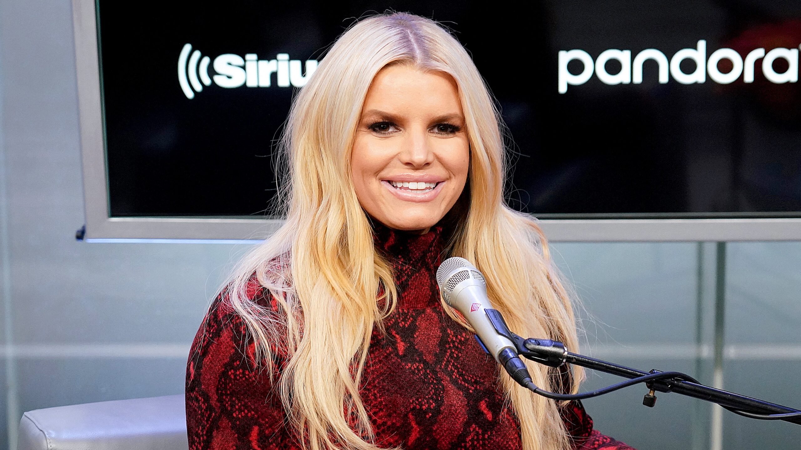 Jessica Simpson Comeback to Include Music, Reality Show, Whole New Look