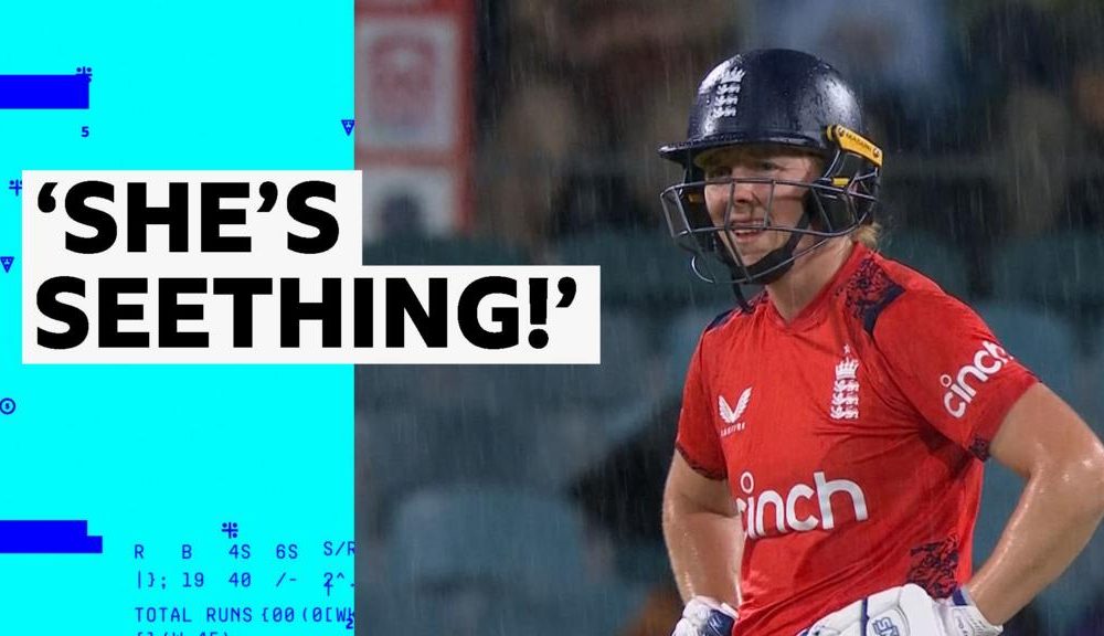 Women's Ashes: Rain stops play with five balls remaining