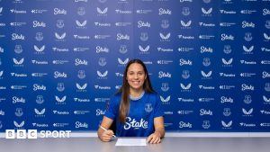 Everton sign Barcelona’s Martina Fernandez on loan to end of season