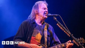 Neil Young pulls out of Glastonbury Festival over 'corporate control'