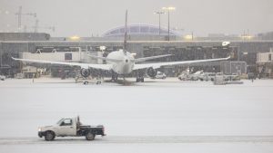 Airlines cancel more than 2,000 U.S. flights amid storm, Delta slide evacuation