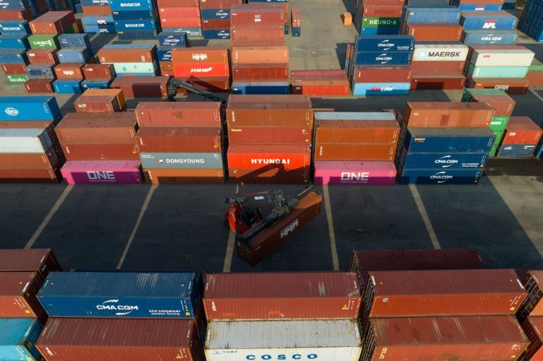 South Korea’s Export Momentum Grows on Demand From China