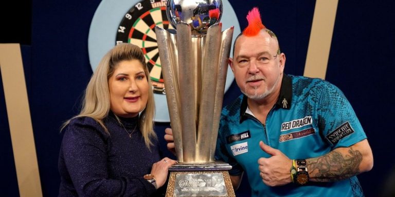 Peter Wright and wife ‘angry’ with Michael van Gerwen after questioning marriage