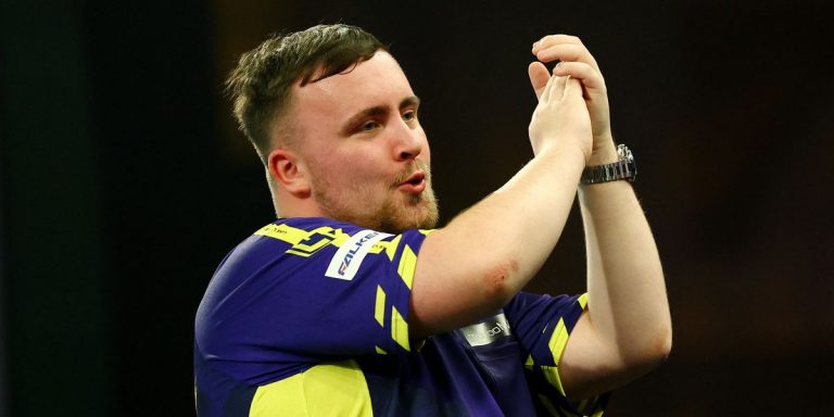 Luke Littler admits rejecting Stephen Bunting special request ahead of World Darts Championship clash