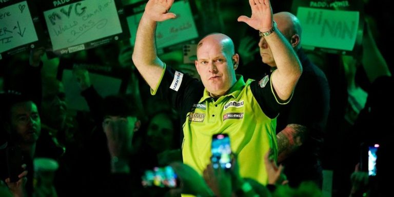 Michael van Gerwen booed by World Darts Championship final crowd in Luke Littler blockbuster clash