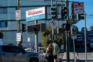 Walgreens Sales at US Pharmacies Beat Street Expectations