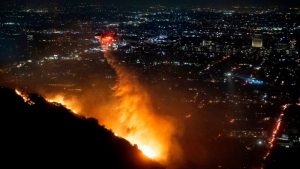 Hollywood Hills fire evacuation order to be lifted after blaze contained