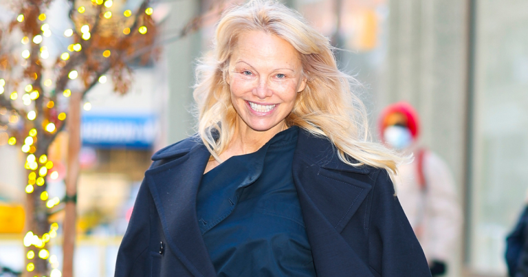 Pamela Anderson Shows How To Do Winter Dressing Right in 2 Cozy Fits