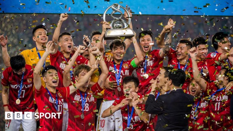 Chinese football in crisis: Guangzhou out of professional leagues