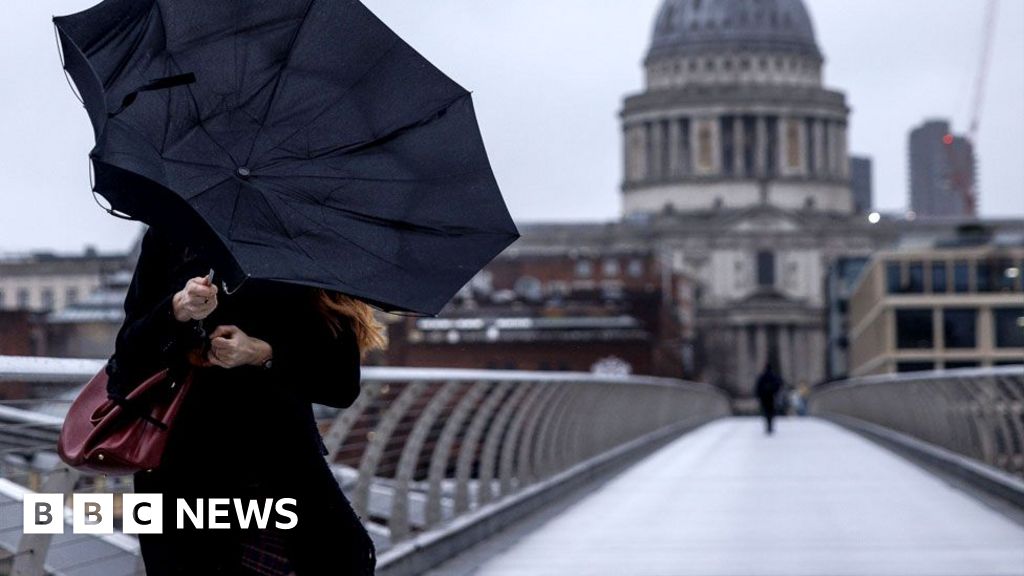 Millennium Bridge to undergo £3.5m refurbishment