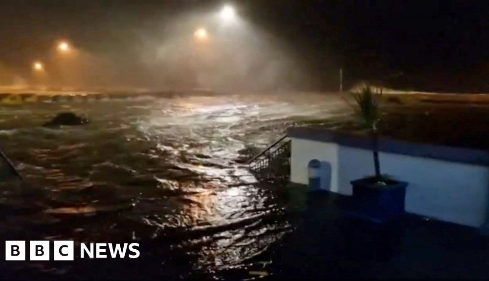 CCTV footage shows flooding outside Galway aquarium