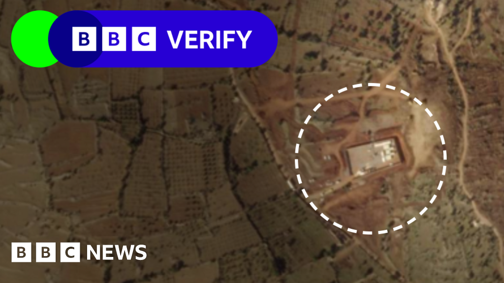 Israeli military building in Syria buffer zone, satellite image shows