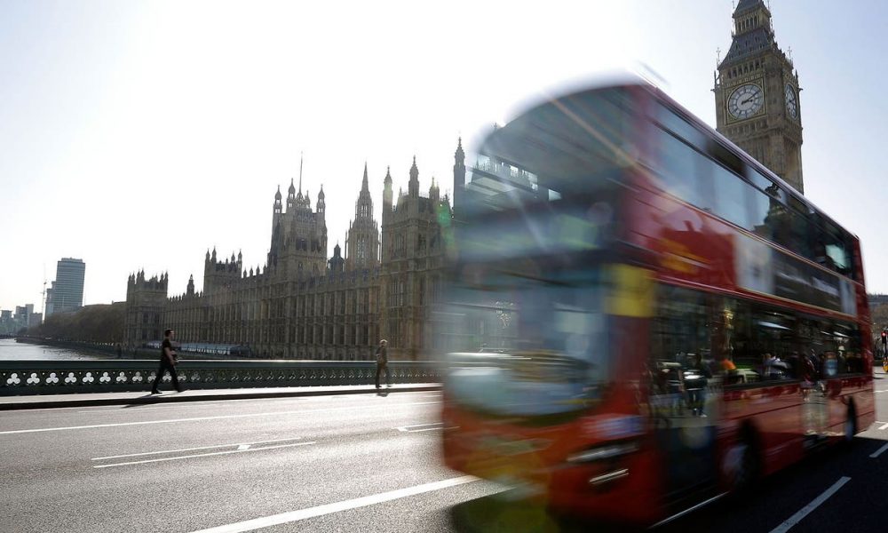 Thousands of London drivers paying wrong traffic fines every year