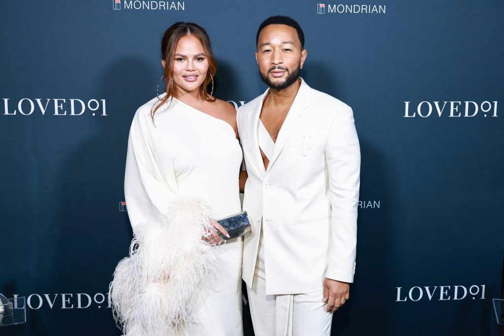 Chrissy Teigen, John Legend ‘Very Scared’ as They Evacuate With 4 Kids, Pets