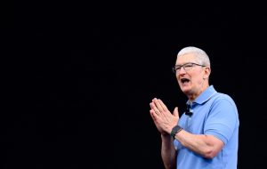 Tim Cook To Donate $1 Million To Trump Inauguration