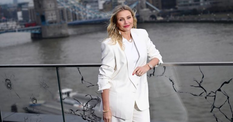 Cameron Diaz Elevates Business Dressing in Oversized Pantsuit