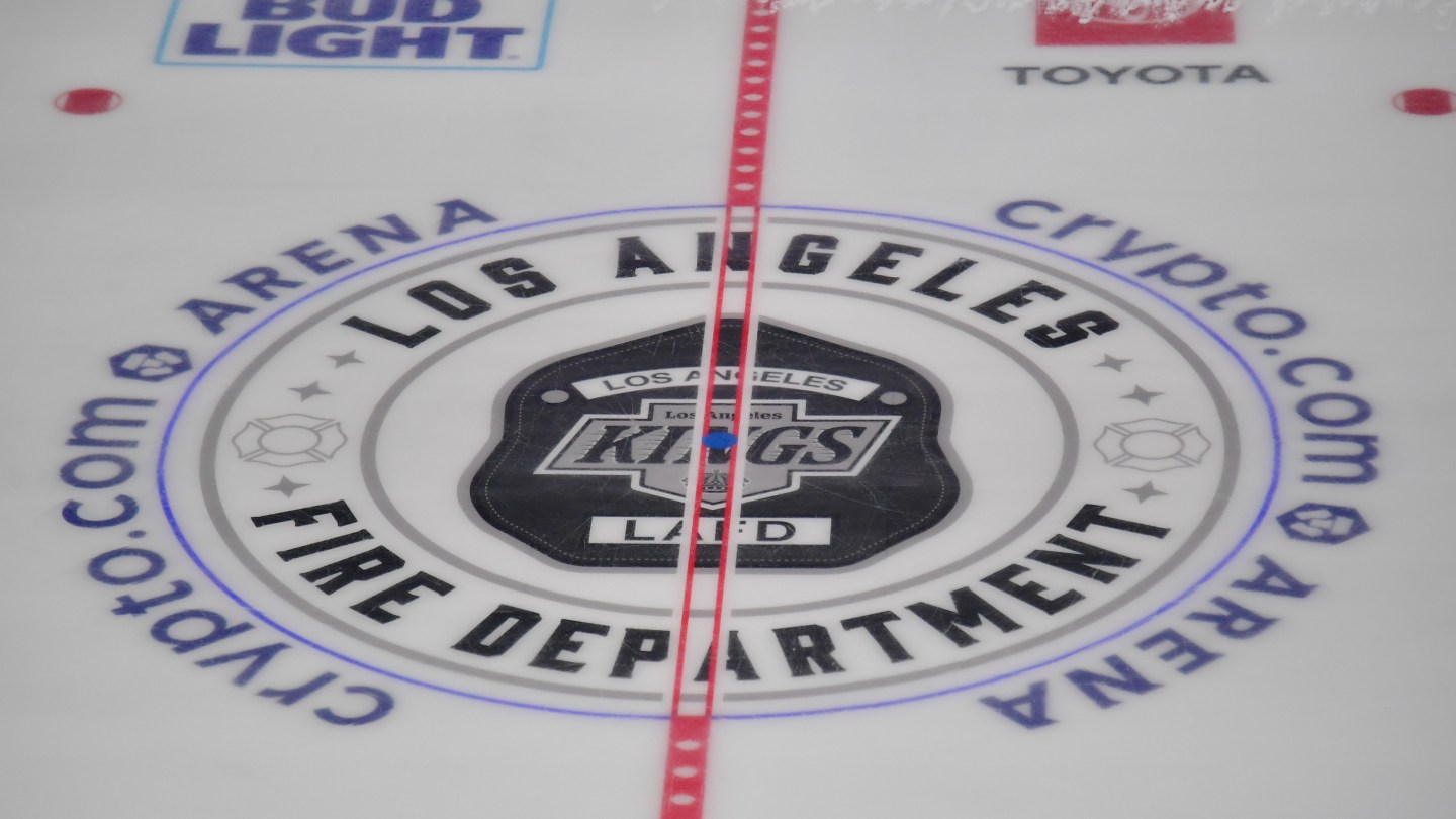 L.A. Kings Hosting Celebrity Hockey Game to Benefit Wildfire Victims 