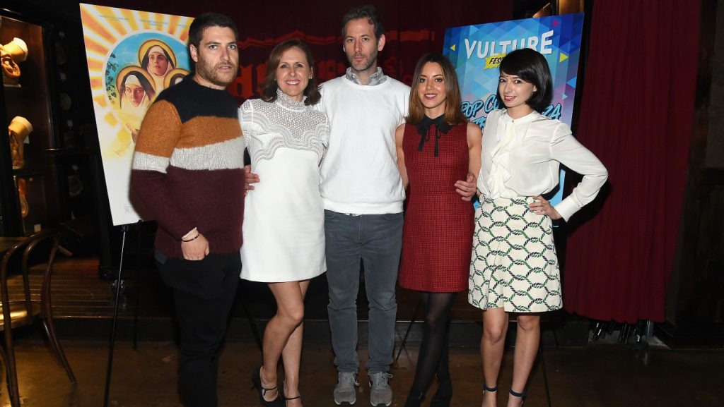 Molly Shannon, Adam Pally Honor Aubrey Plaza Husband