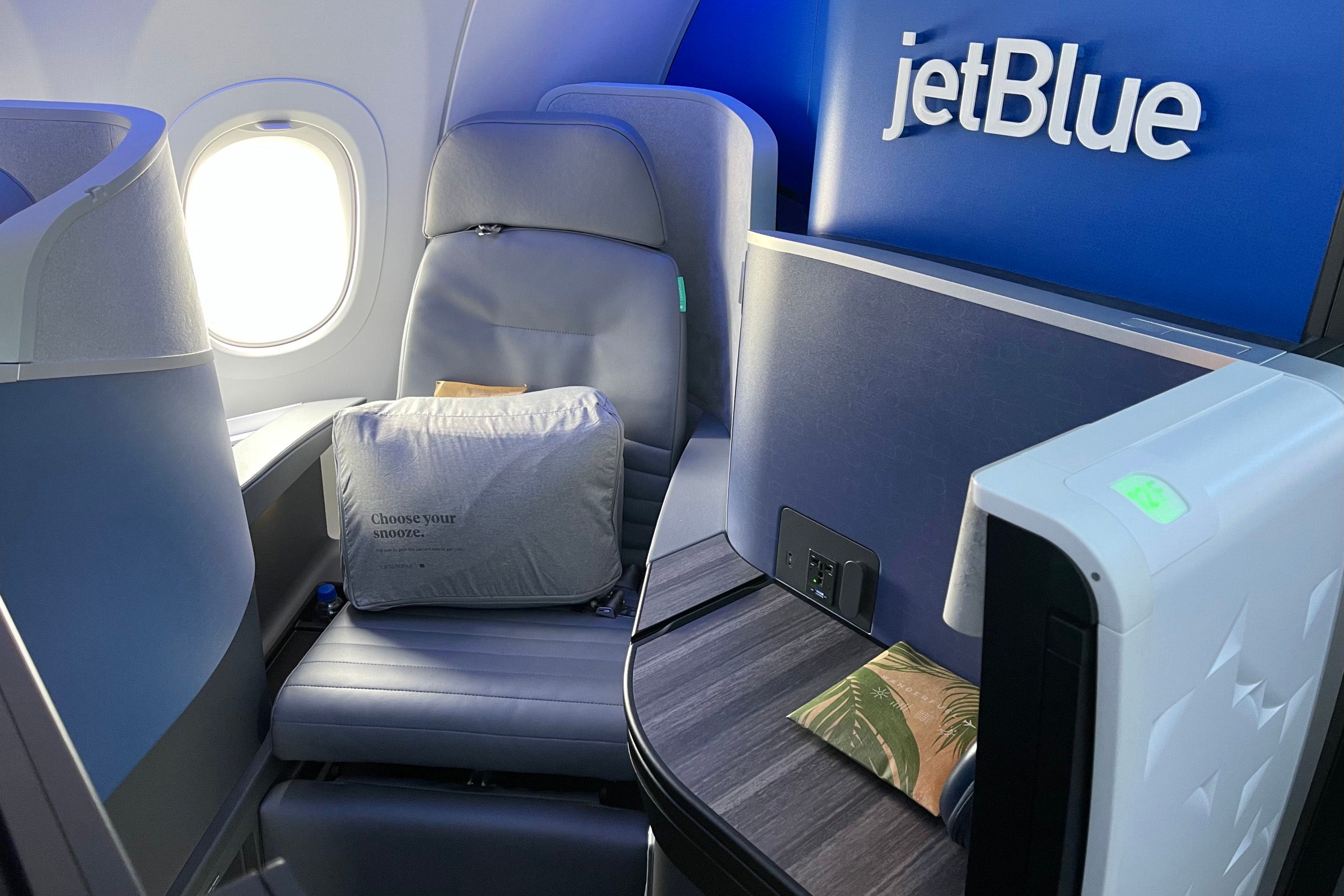 JetBlue Mosaic elite status: What it is and how to earn it