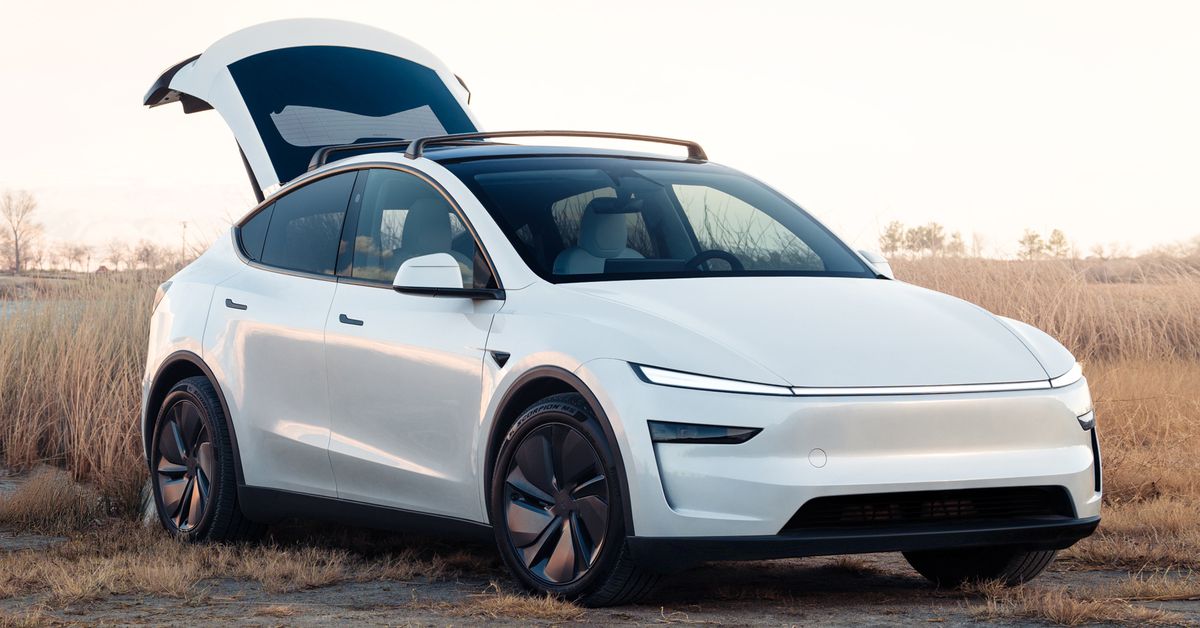 Tesla brings its redesigned Model Y to the US, but keeps selling the old one too