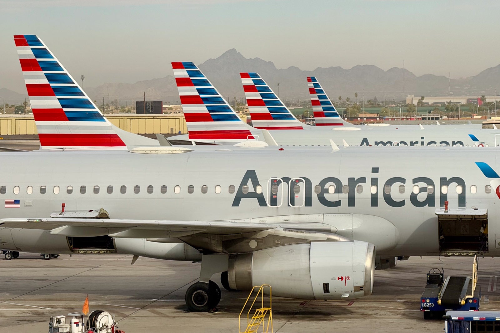 American Airlines’ plan for 2025: New biz-class suites, more lounges and improved Wi-Fi