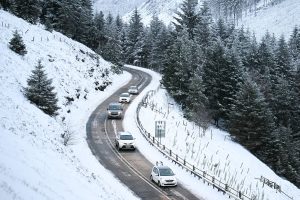 UK weather live: Snow and ice warnings today as cold snap sees temperatures plunge to -12.4C overnight