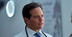 Scott Wolf Jokes About Diagnosing Family After Playing TV Doctors