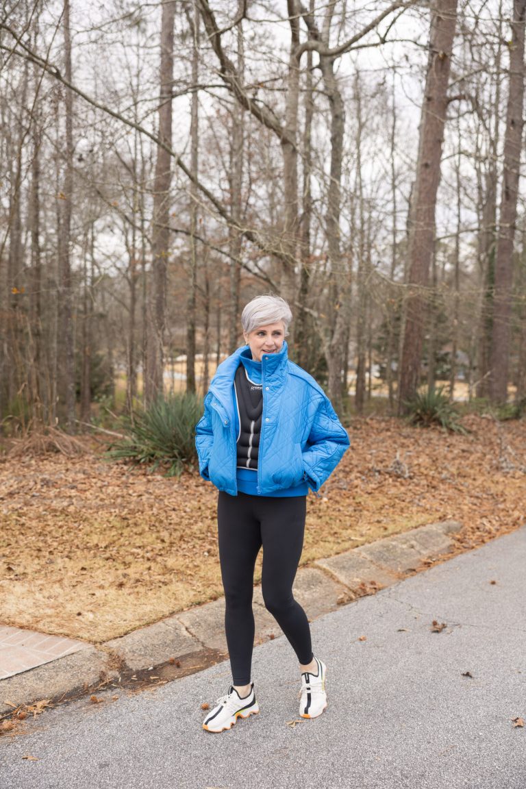 Activewear: The Perfect Companion for Winter Wellness