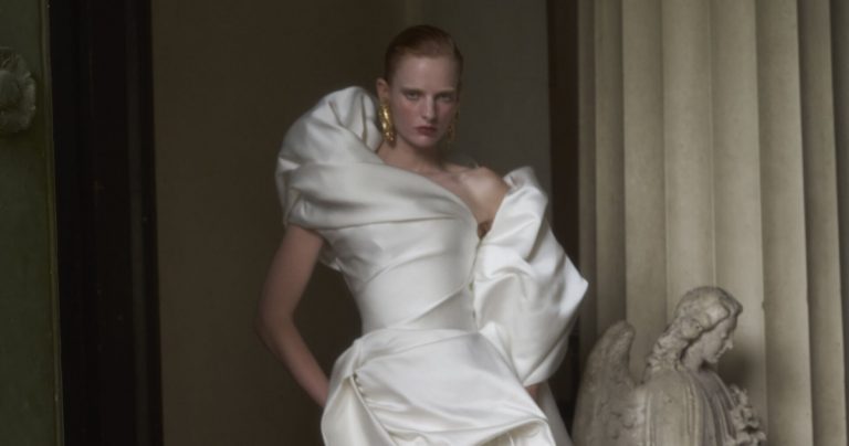 Vivienne Westwood Couture’s 2025 Bridal Dresses Are Pure Art