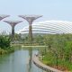 Singapore, view of Marina Bay with Gardens By The Bay manmade trees in the background (SoleneC1/Pixabay)