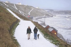 Snow mapped: Where freezing weather will hit UK this weekend with 20-30cm blanket forecast