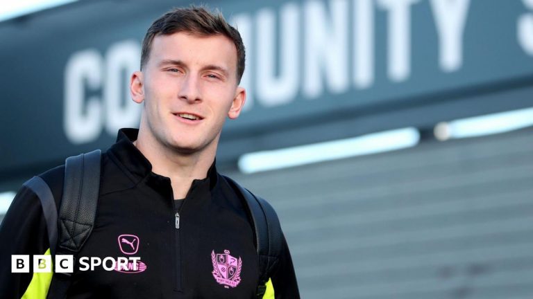 Ruari Paton: Dundee United sign forward on loan from Port Vale