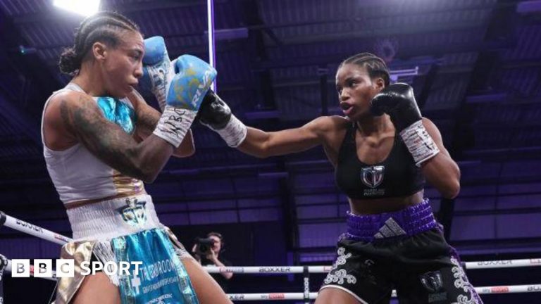 Caroline Dubois: Lightweight world-title with Jessica Camara contest ends in draw after clash of heads