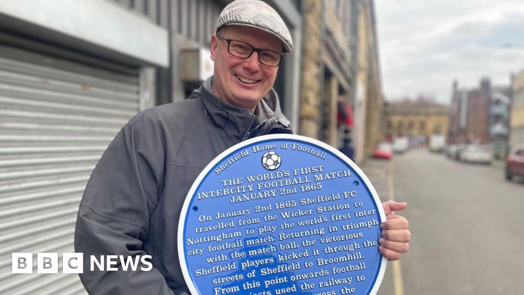 Football's first away game marked with new Sheffield blue plaque