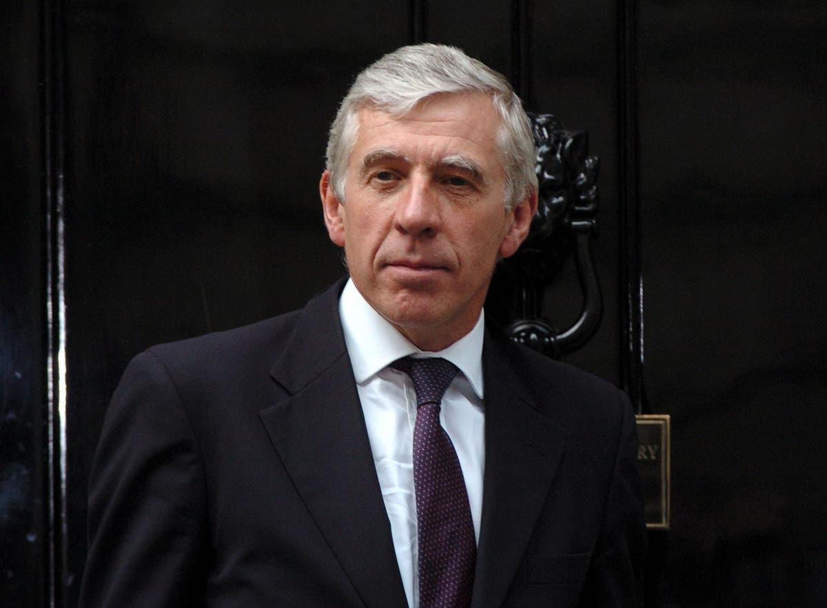 Former justice secretary Jack Straw says right to choose jury trial lets defendants ‘game’ courts