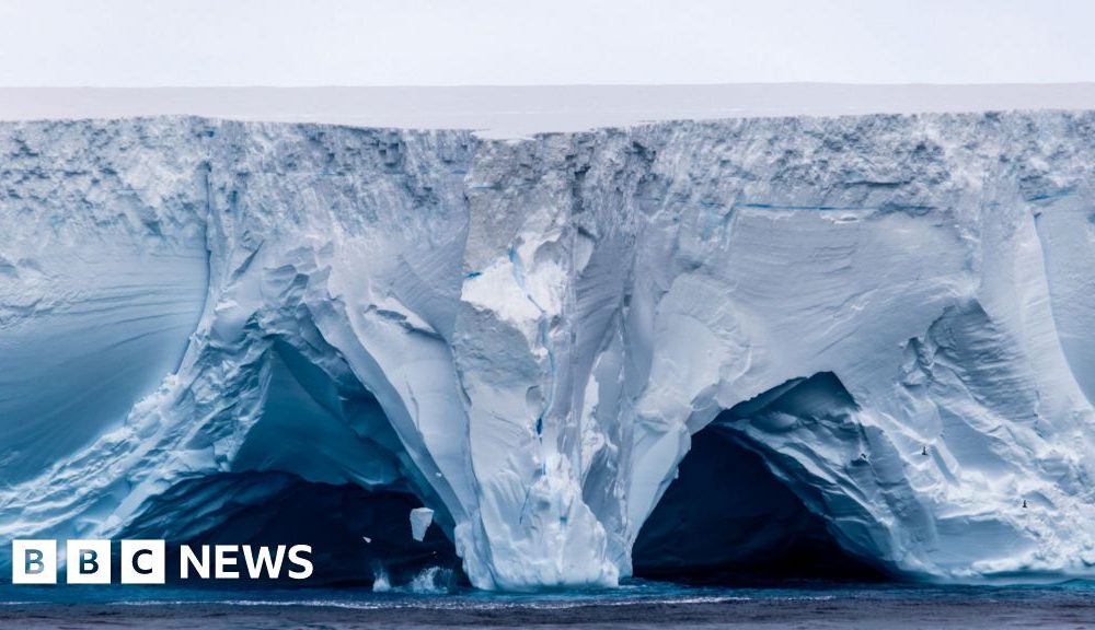 A23a: Giant iceberg on collision course with island