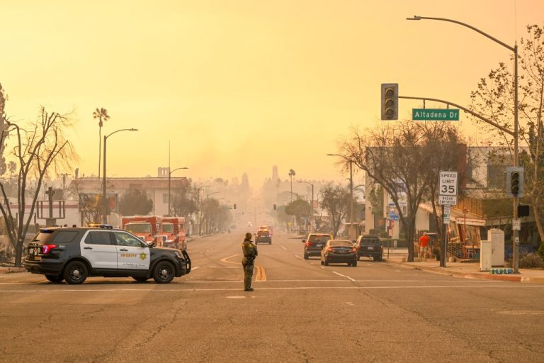 National Guard Hit The Streets To Stop Looters, Fige Blaze