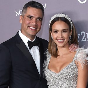 Jessica Alba Compared Her & Cash Warren to “Roommates” Before Breakup