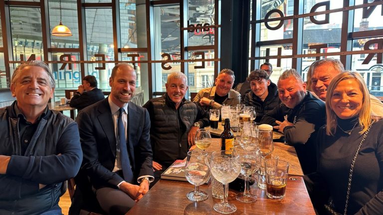 Prince William enjoys pint with fellow Aston Villa fans in Wetherspoons ahead of Everton match | UK News