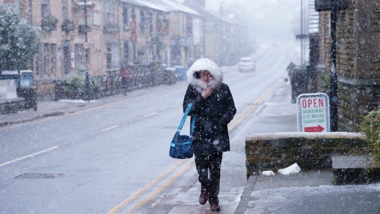 UK weather: New snow warning as temperatures could drop to -16C this week | UK News