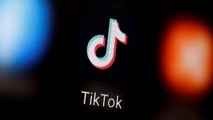 TikTok starts restoring service after Donald Trump confirms he will sign order pausing US ban | US News