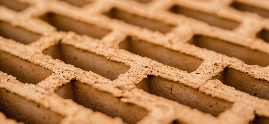 Deribit sees a pick up in block trades in SOL options. (jarmoluk/Pixabay)