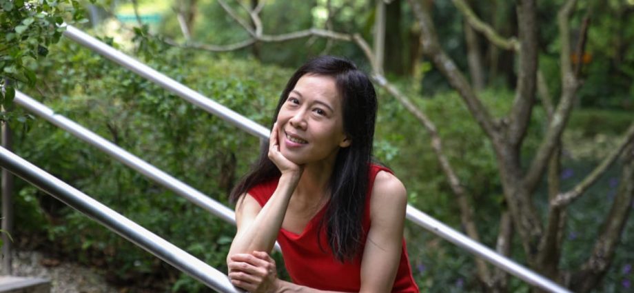 Losing all my hair at 35 forced me to rethink the concept of beauty and self-worth