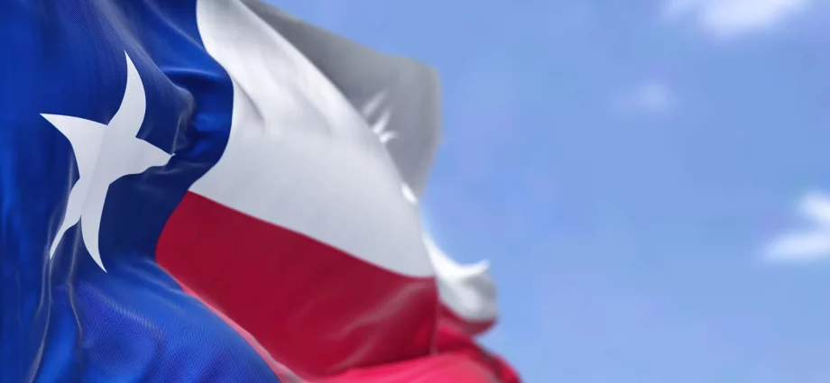 Texas judge fines New York doctor over mailed abortion pills