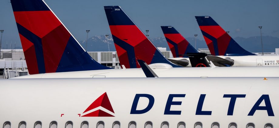 Delta flight returns to Boston due to 'smoky odor' detected in cabin after takeoff