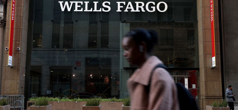 Wells Fargo's strong rebound rally continues. How we're playing the move higher