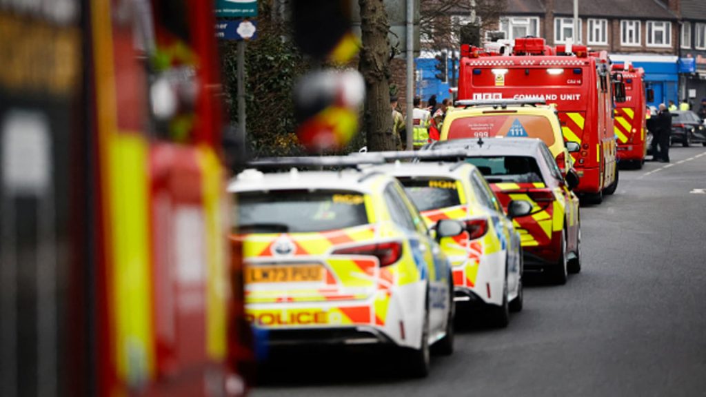 London's Heathrow airport closed. Airlines share advice with passengers